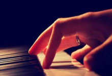 V体育官方网站：罗马诺：切尔西仍在与葡体联系，尝试签下20岁中场埃苏戈.